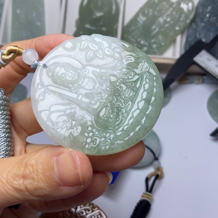 翡翠未镶嵌挂件翡翠