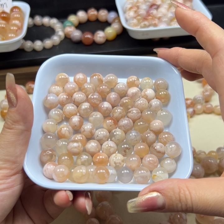 玛瑙/玉髓未镶嵌手链10.5mm 粉一盘103克