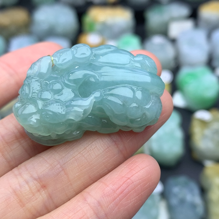 翡翠颈饰未镶嵌天然缅甸A货翡翠貔貅吊坠