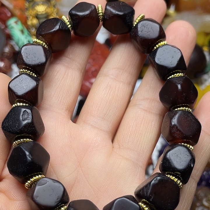 未镶嵌颈饰玛瑙/玉髓