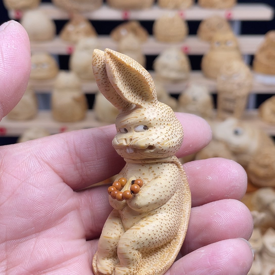竹竹根雕兔子手把件