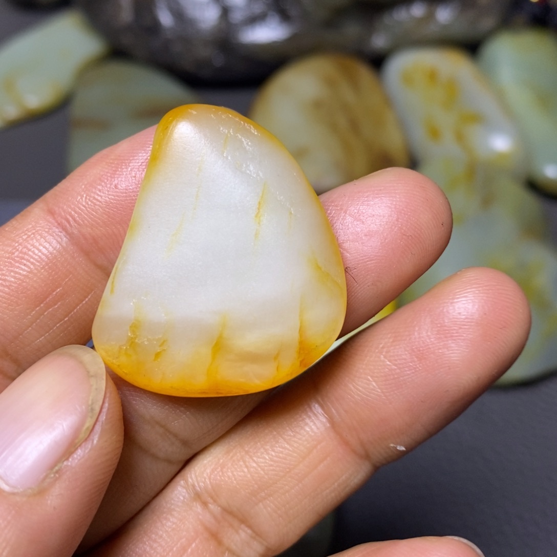 未镶嵌和田玉挂件