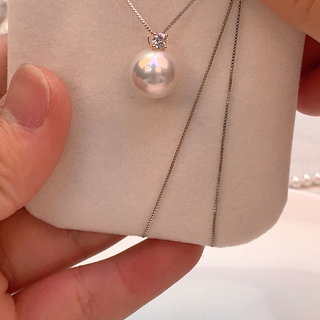 淡水珍珠吊坠(赠链)18K金镶嵌