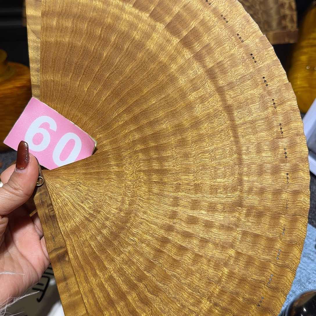 金丝楠黄**牛金丝楠手把件