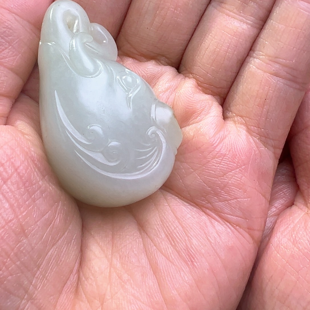 小****颈饰未镶嵌和田玉