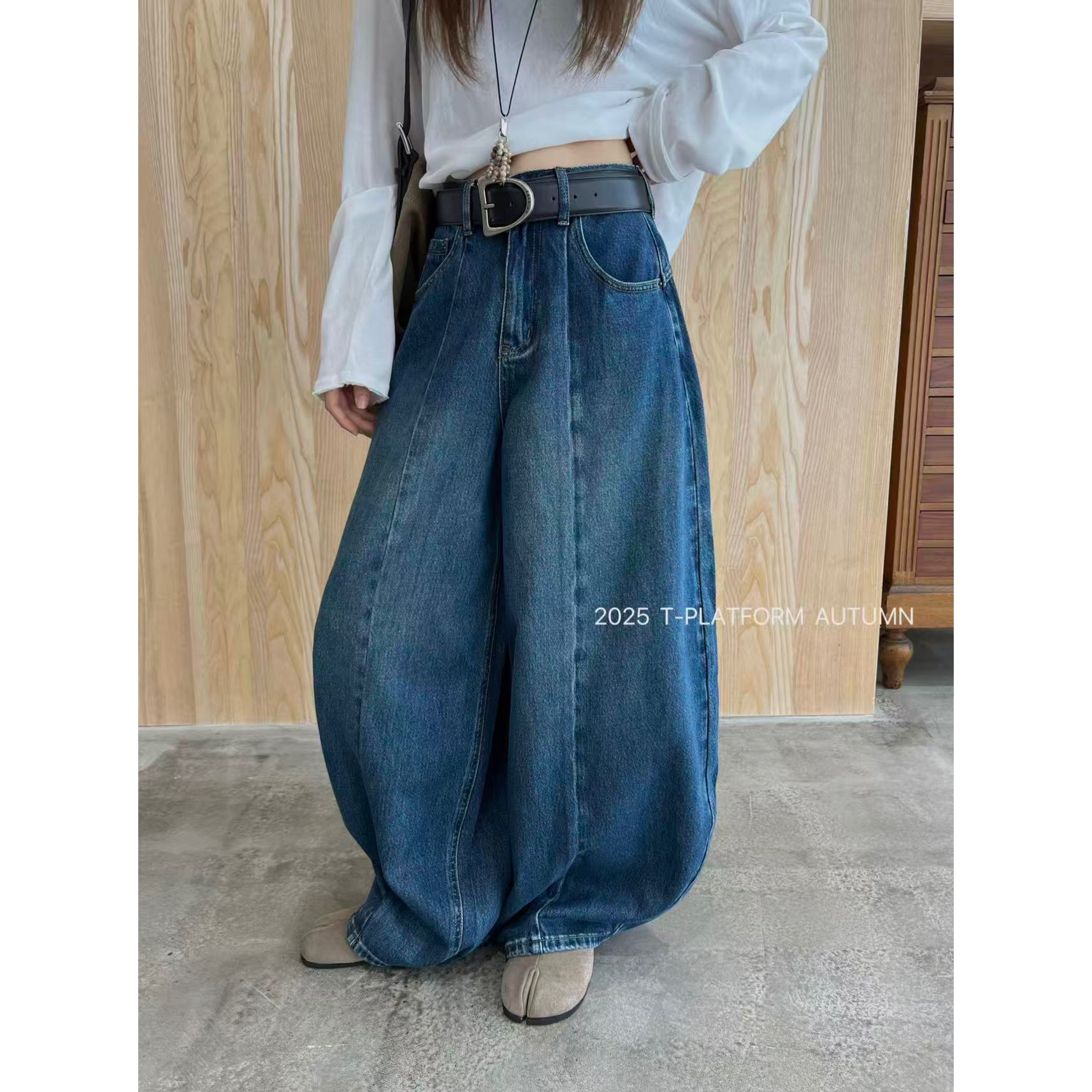 TT 福（1tt93093#）有调性- 洗水弯刀裤型阔腿牛仔裤 11-6