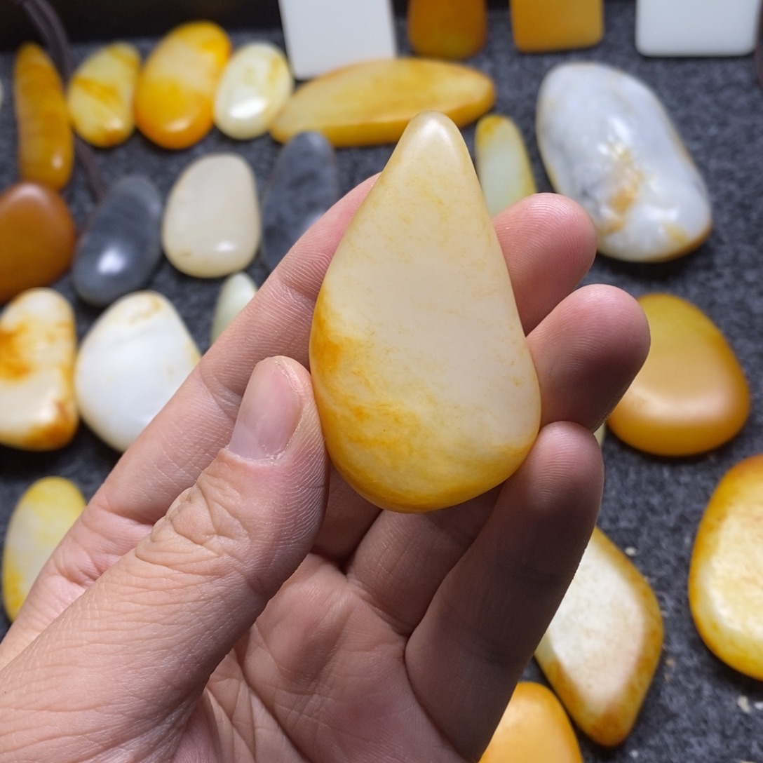 【闪购商品】和田玉颈饰未镶嵌