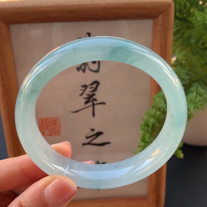 翡翠手镯未镶嵌翡翠手镯55