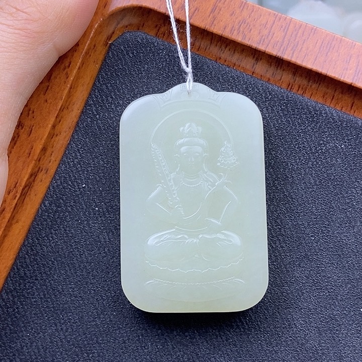 和田玉挂件未镶嵌缘