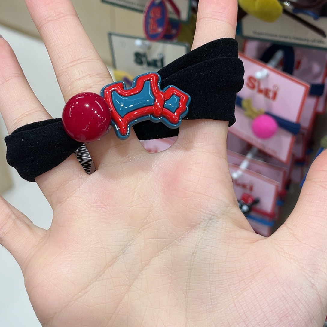 布艺非金属黑狗毛巾