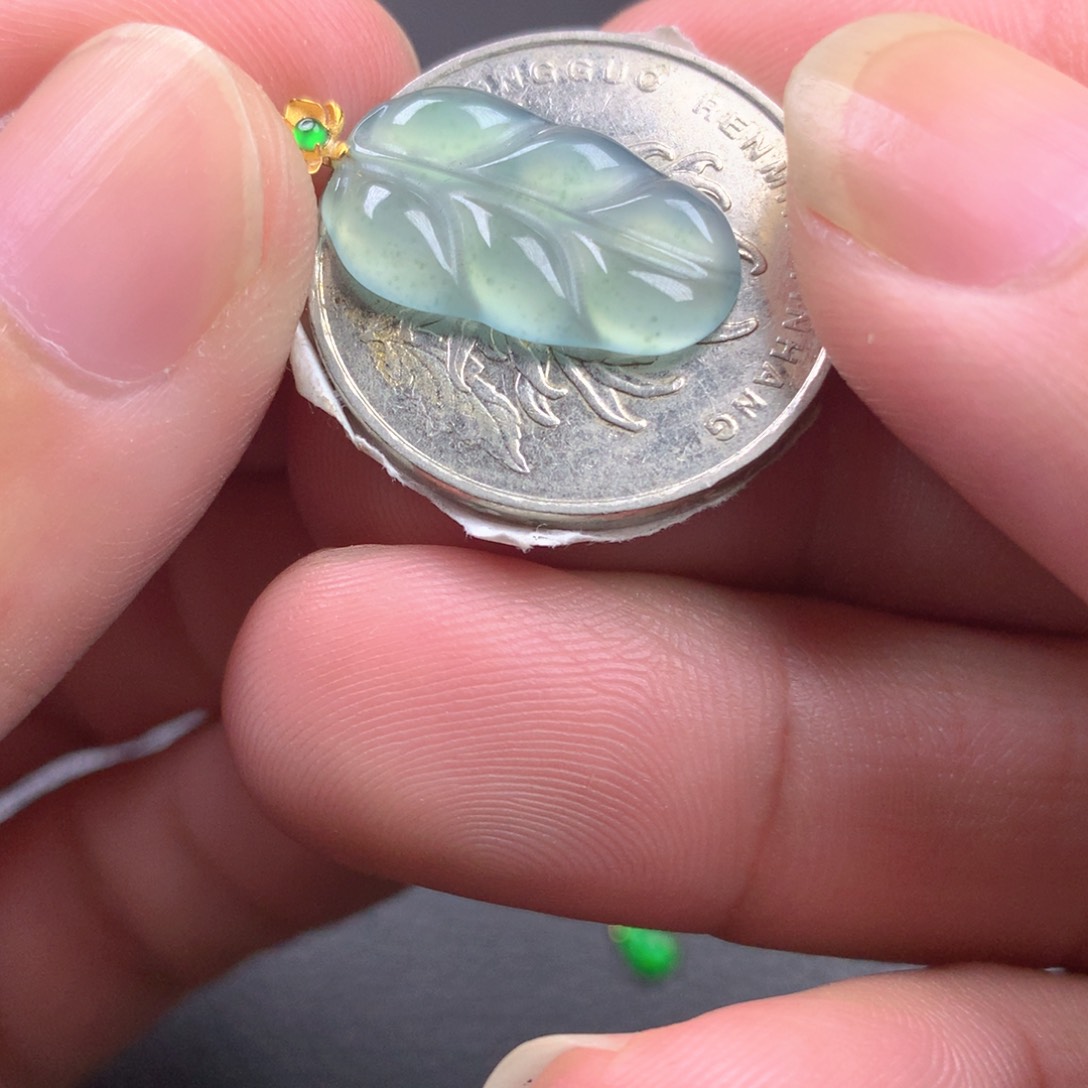 【闪购商品】颈饰18K金镶嵌翡翠翡翠