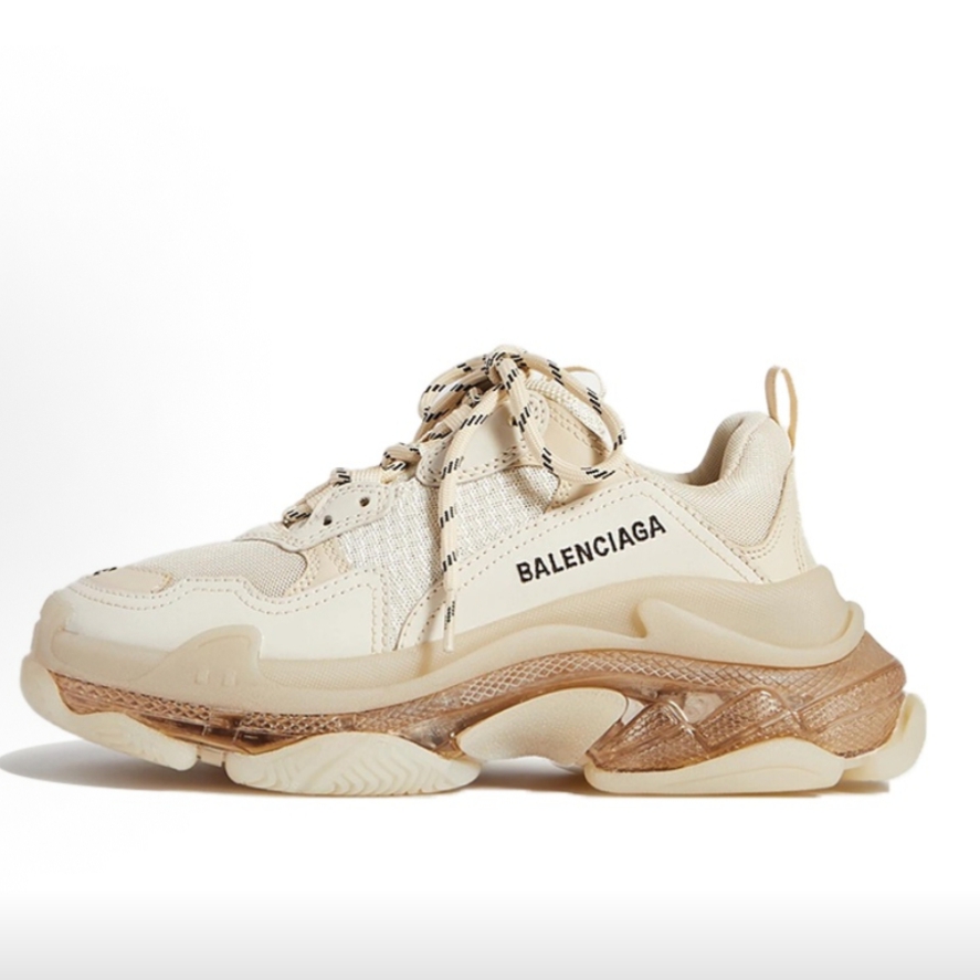 未使用 Balenciaga/巴黎世家 小叶子Triple S 奶茶色气垫款老爹鞋