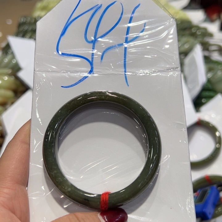 和田玉（糖玉）手镯未镶嵌