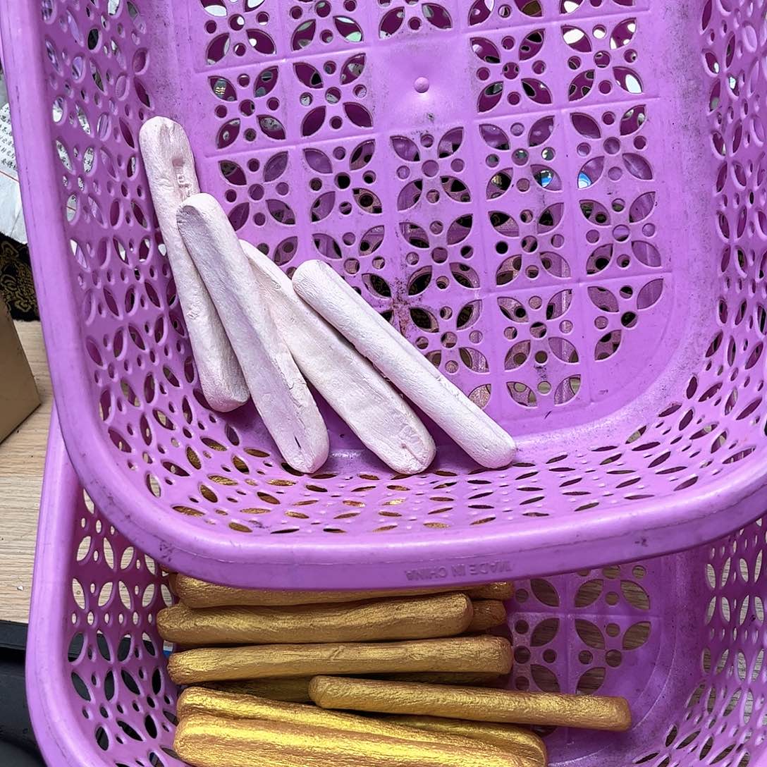 哈哈哈哈哈刚刚金墨一条烛光2条