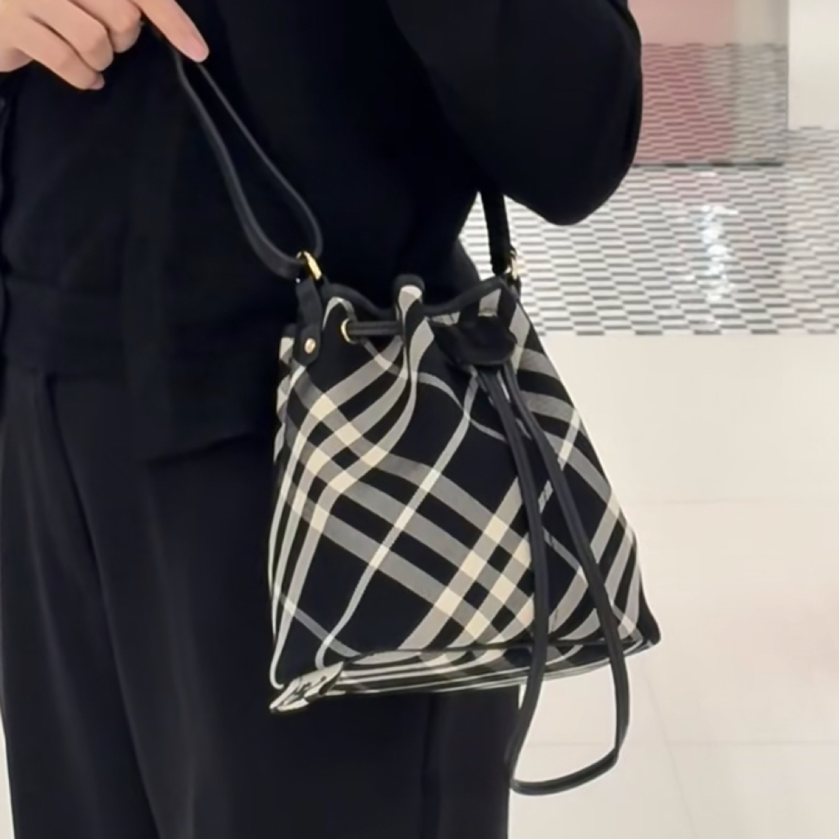 99新 BURBERRY/博柏利 博柏利/斜挎包/8347