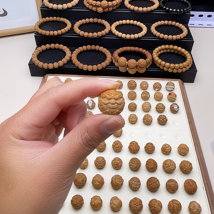 吊坠猴头核桃地狱魔神