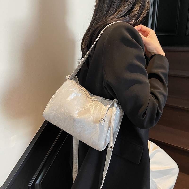 2025新款高级感女包包洋气百搭腋下包小众时尚单肩斜挎包雨珊1031