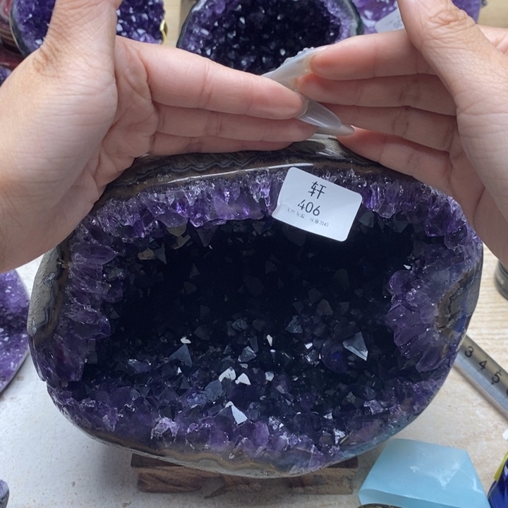 林***未镶嵌紫晶大型摆件（非配饰）