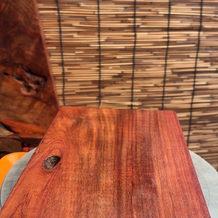 阿***迪大叶紫檀（黑酸枝木类）