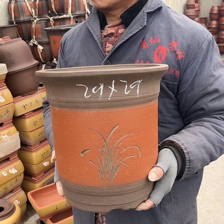 紫砂紫砂花盆和小盆栽
