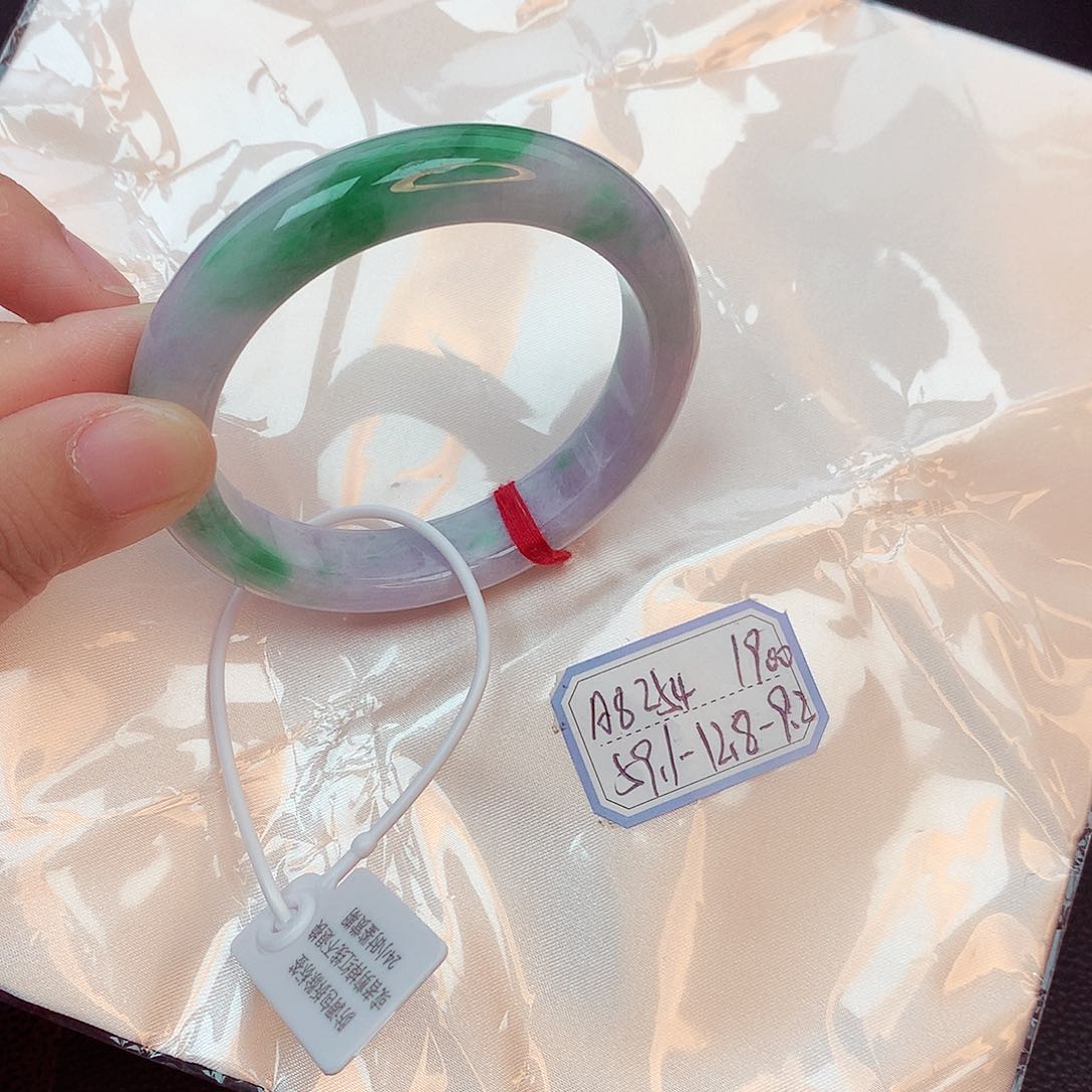 翡翠手镯未镶嵌天然缅甸翡翠A货