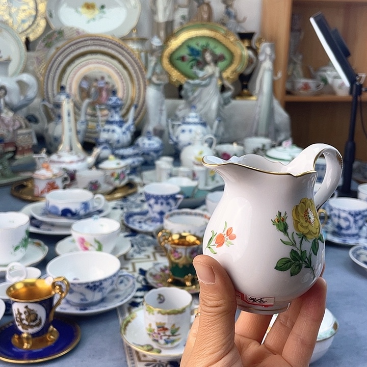 中古时期杯碟咖啡杯