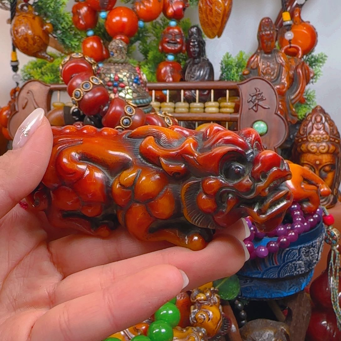 琥珀裸石未镶嵌手把