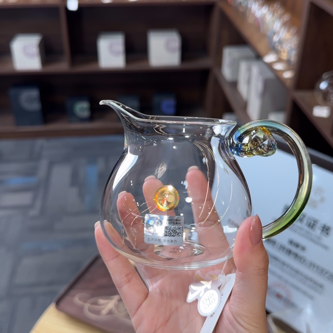 禾器浮莲迷翠色………………