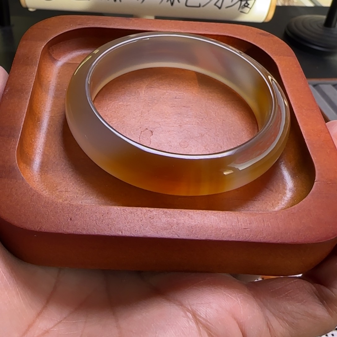 玛瑙/玉髓手镯未镶嵌