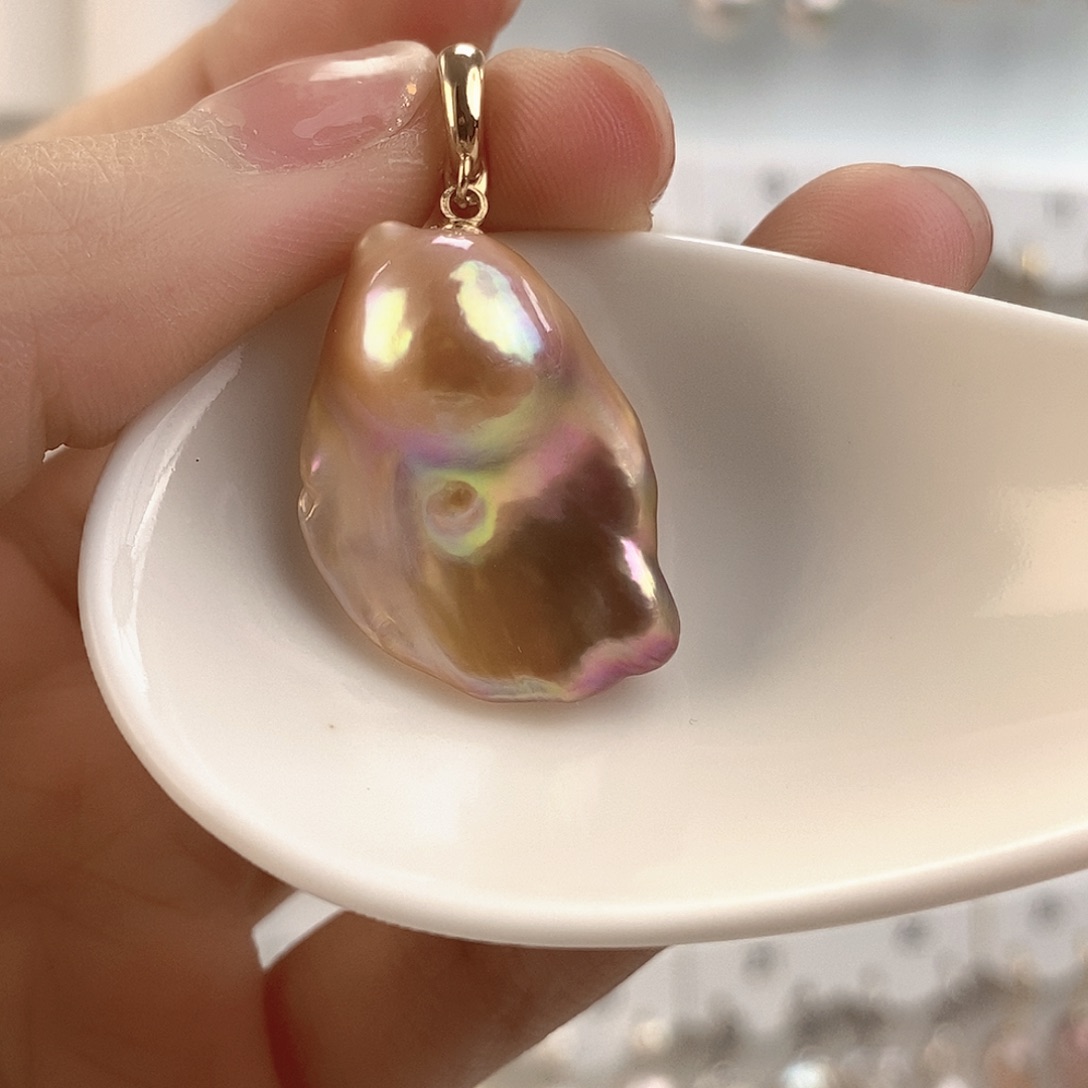 淡水珍珠颈饰合金