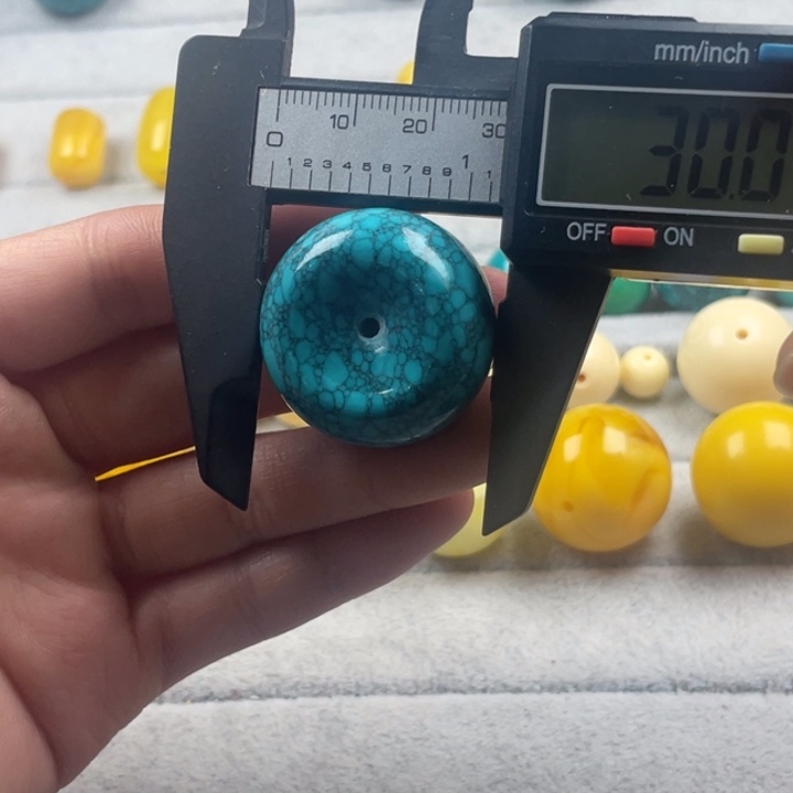 水晶优化松石平安扣30*17mm尺寸单颗未镶嵌乌兰花款