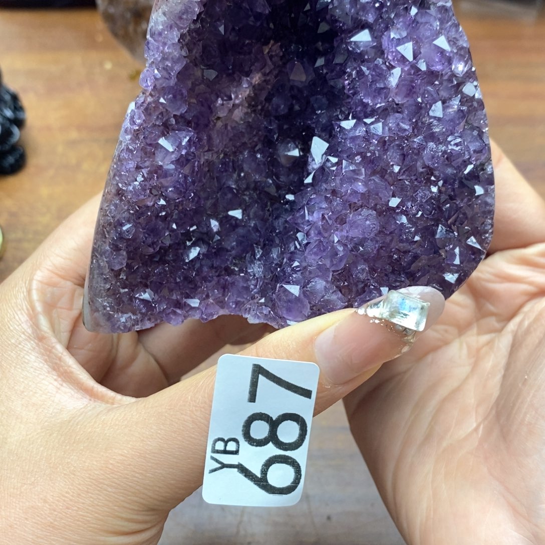 未镶嵌水晶大型摆件（非配饰）