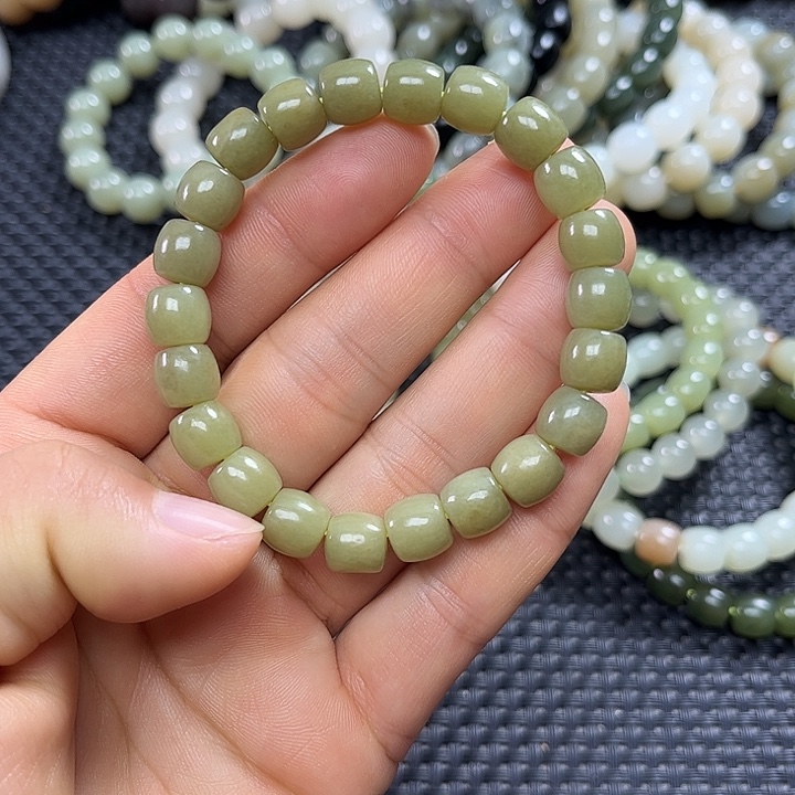 和田玉未镶嵌手链