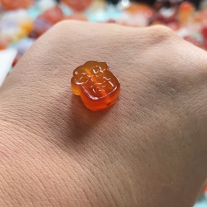 未镶嵌颈饰玛瑙/玉髓琰*