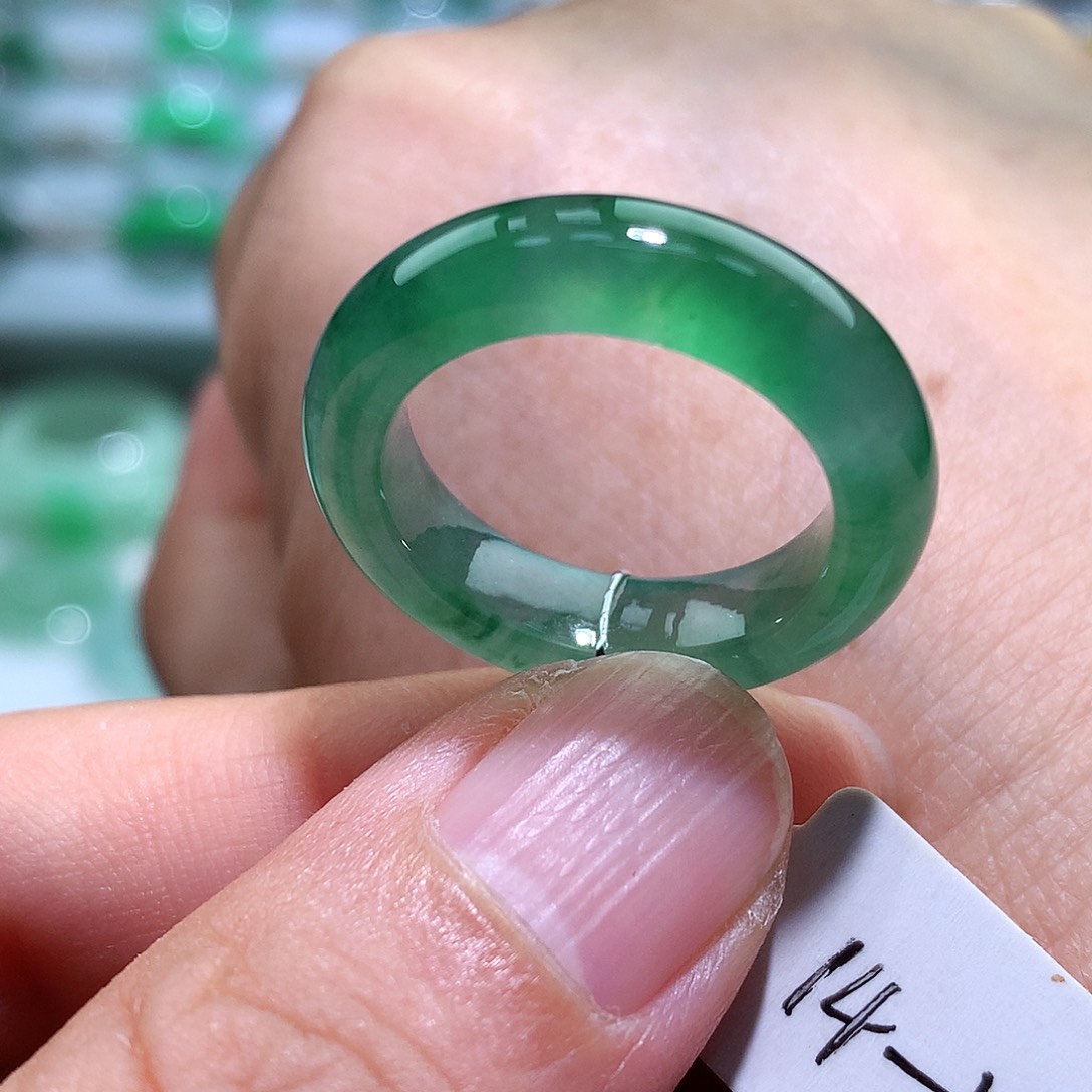 翡翠戒指未镶嵌14-15号