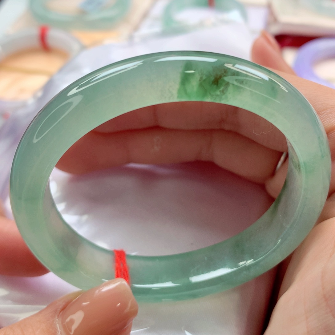 翡翠手镯（贵妃镯）未镶嵌师妹