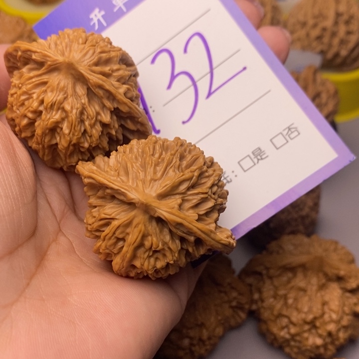 文玩核桃把件大*132好盘龙