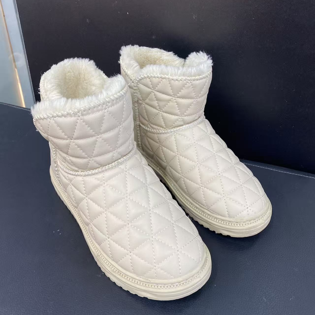 保暖加绒厚底雪地靴2025新款厚底百搭舒适雪地靴 9917