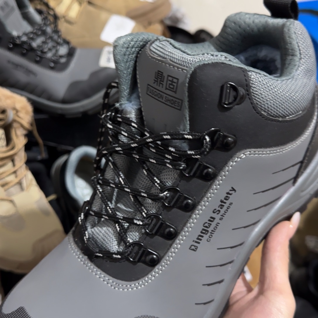 43码灰皮中高帮某固棉鞋