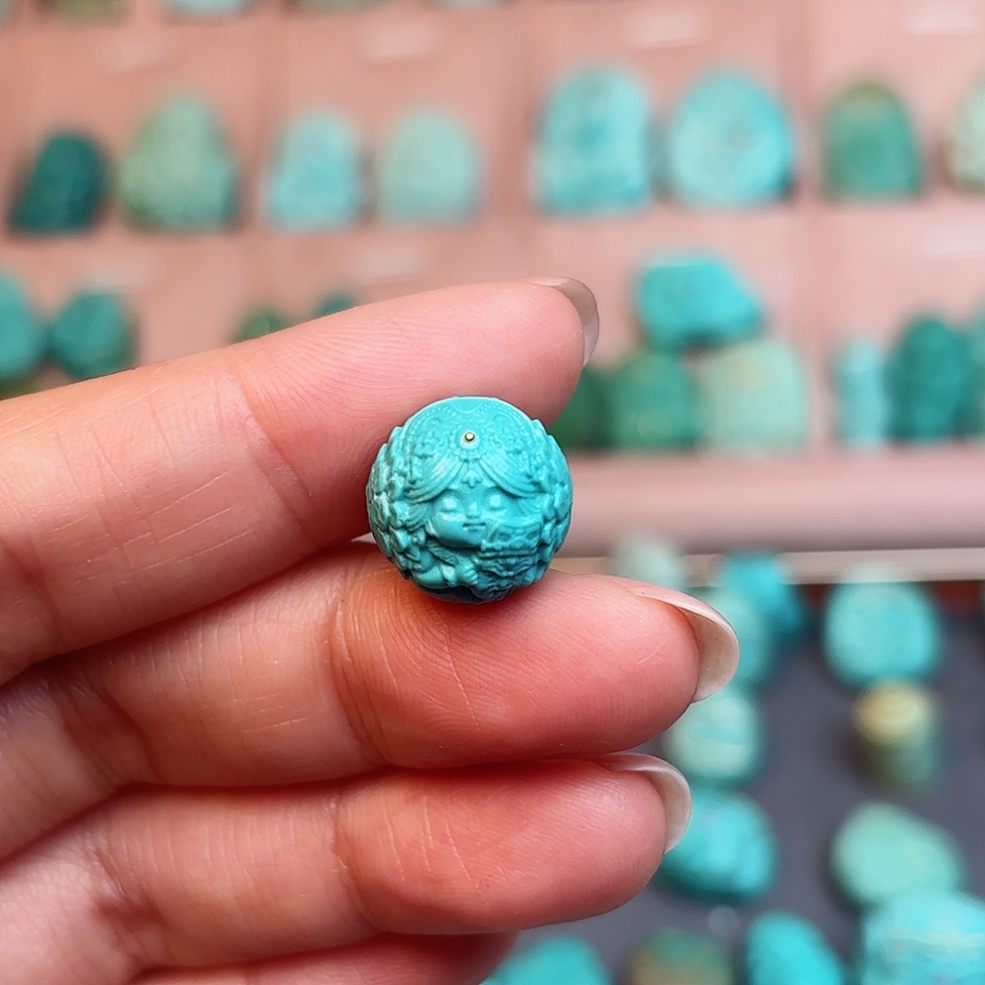 绿松石配饰未镶嵌