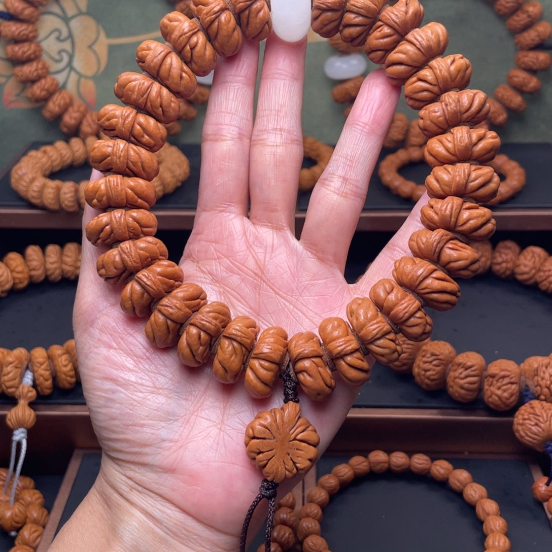 手串桃核20白玉龙