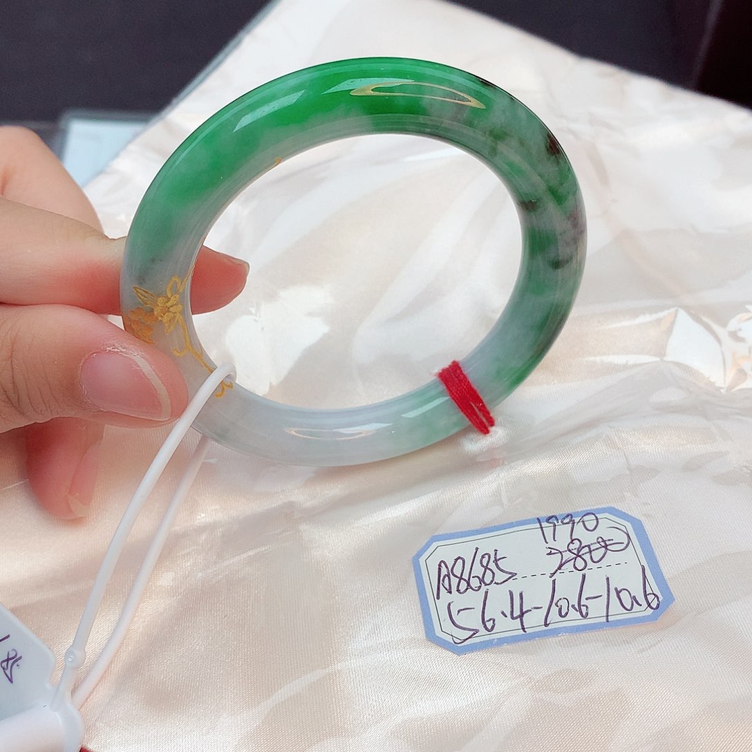 翡翠未镶嵌手镯缅甸翡翠