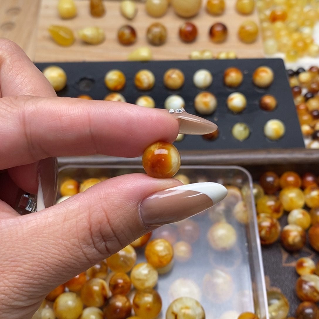 用***7琥珀未镶嵌珠宝奇石蜜蜡