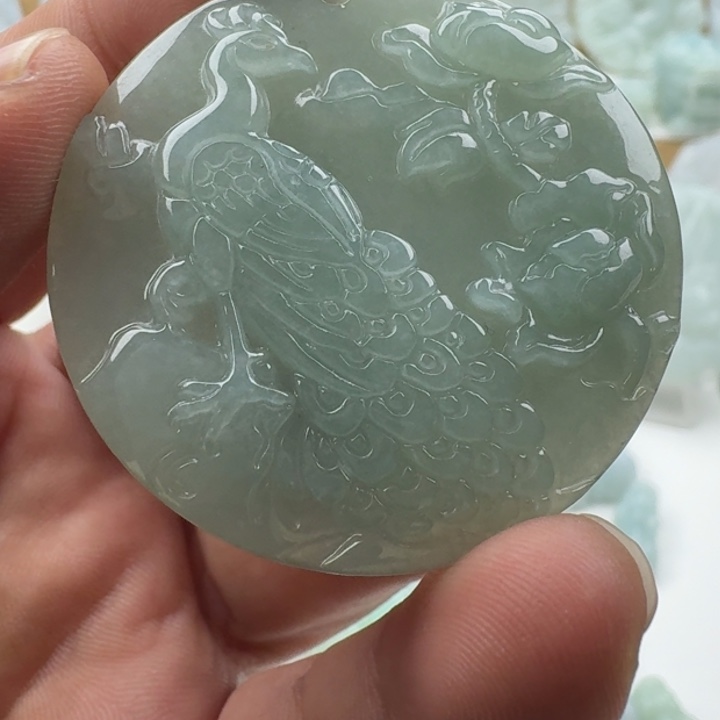 翡翠未镶嵌颈饰天然缅甸A货翡翠