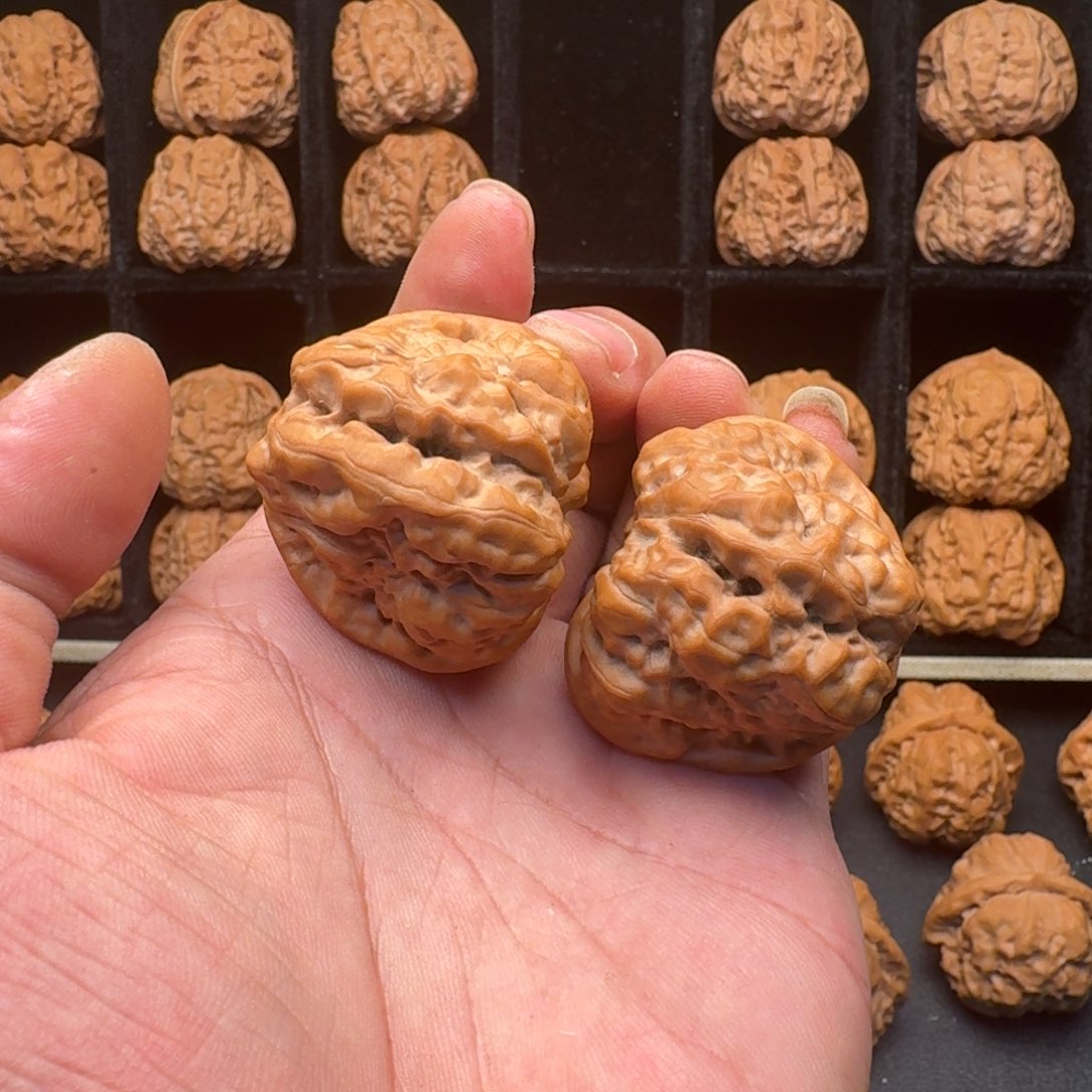 云***A文玩核桃吊坠蛙蛙166