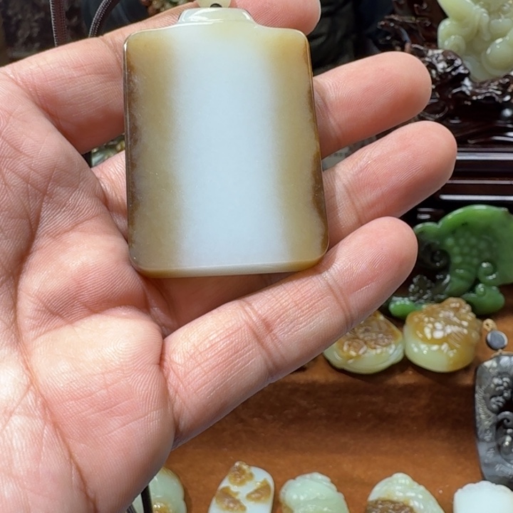 和田玉未镶嵌挂件