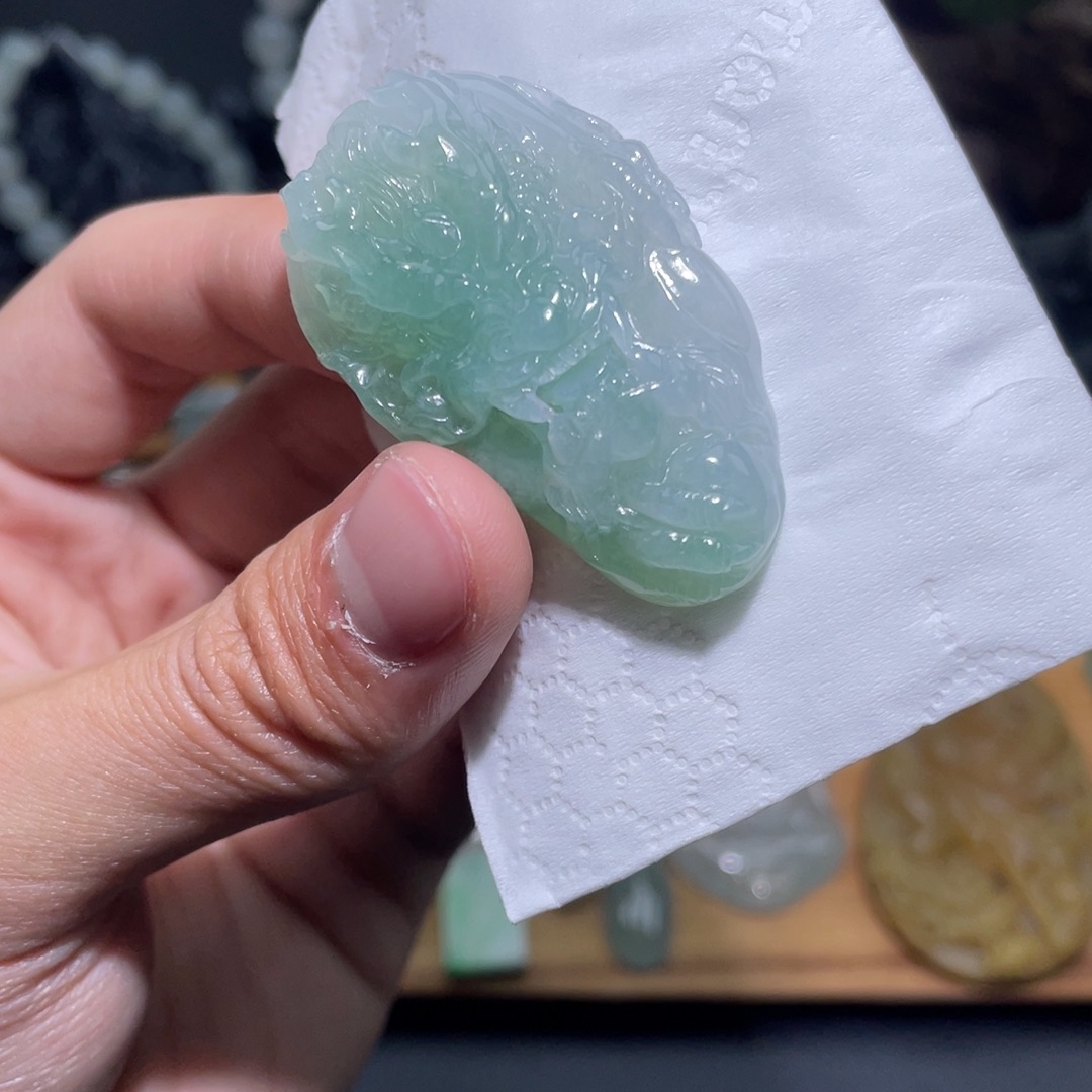 定制翡翠未镶嵌吊坠