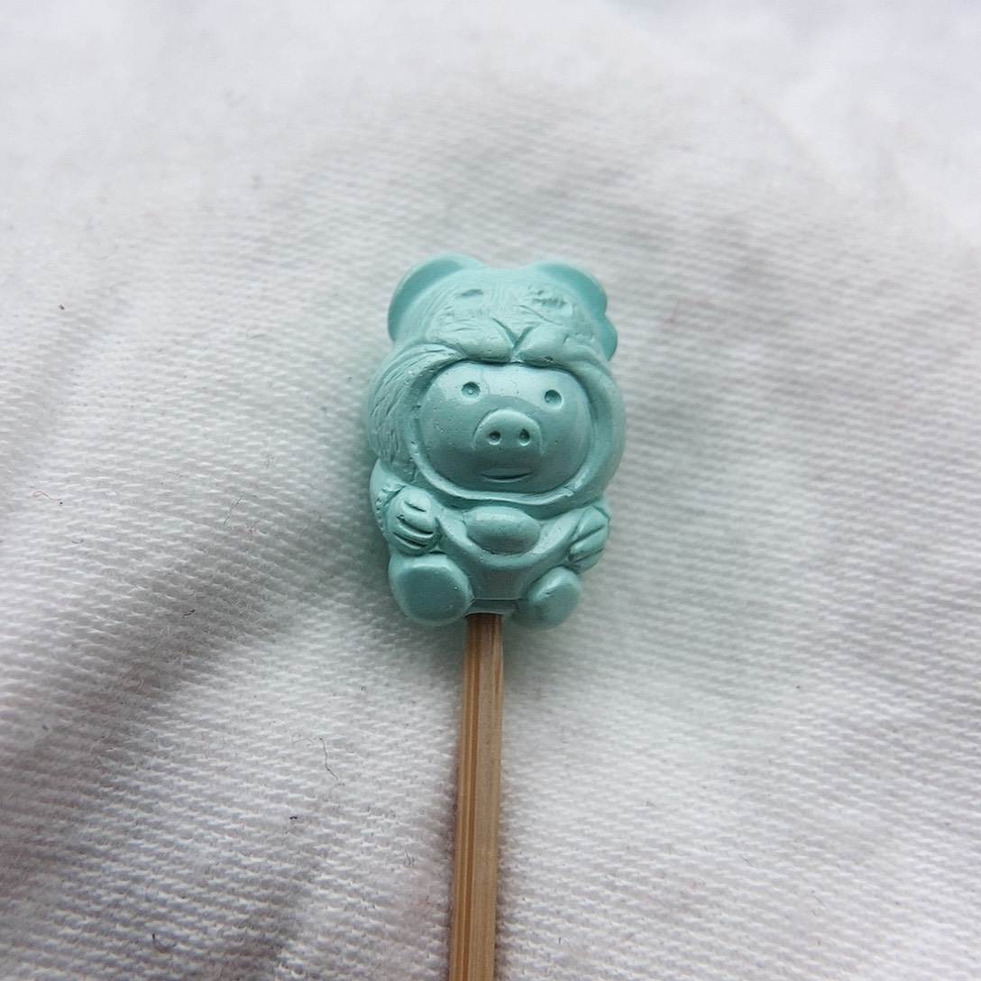 绿松石颈饰未镶嵌