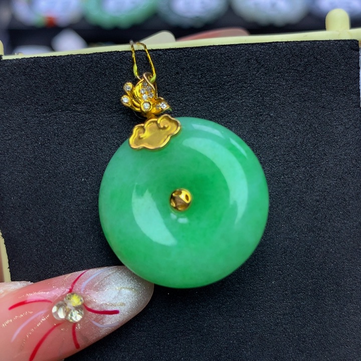 翡翠手链18K金镶嵌翡翠