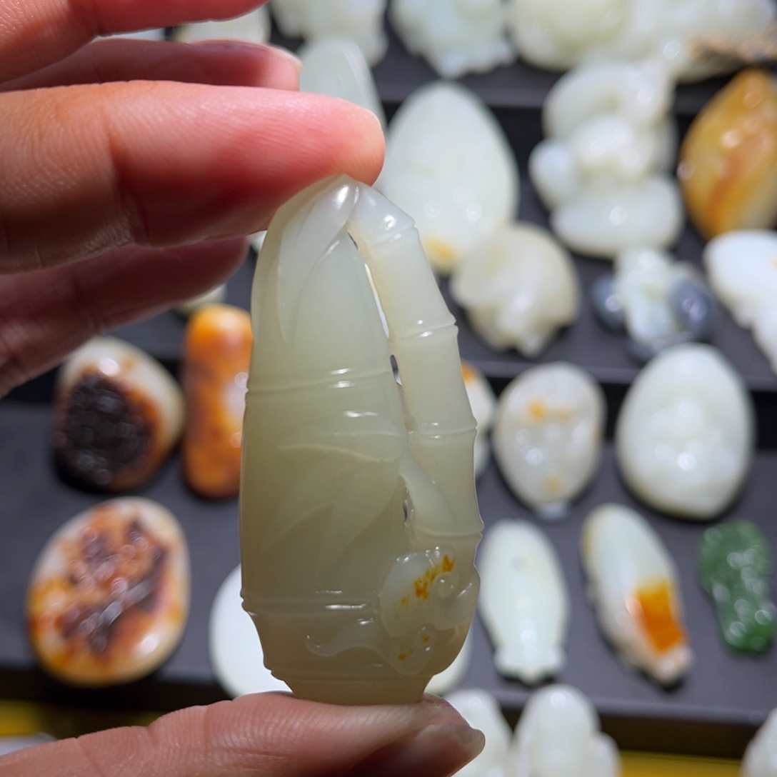 和田玉颈饰未镶嵌白*颜